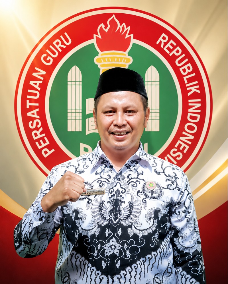 Ketua PGRI Kecamatan